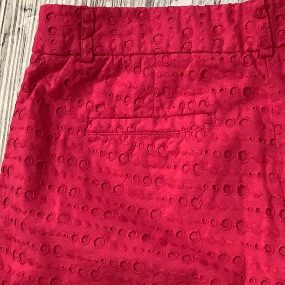 Madison hot pink shorts 100% cotton size 8 holes designs 2 front pockets.🌺🌺 - Picture 9 of 11
